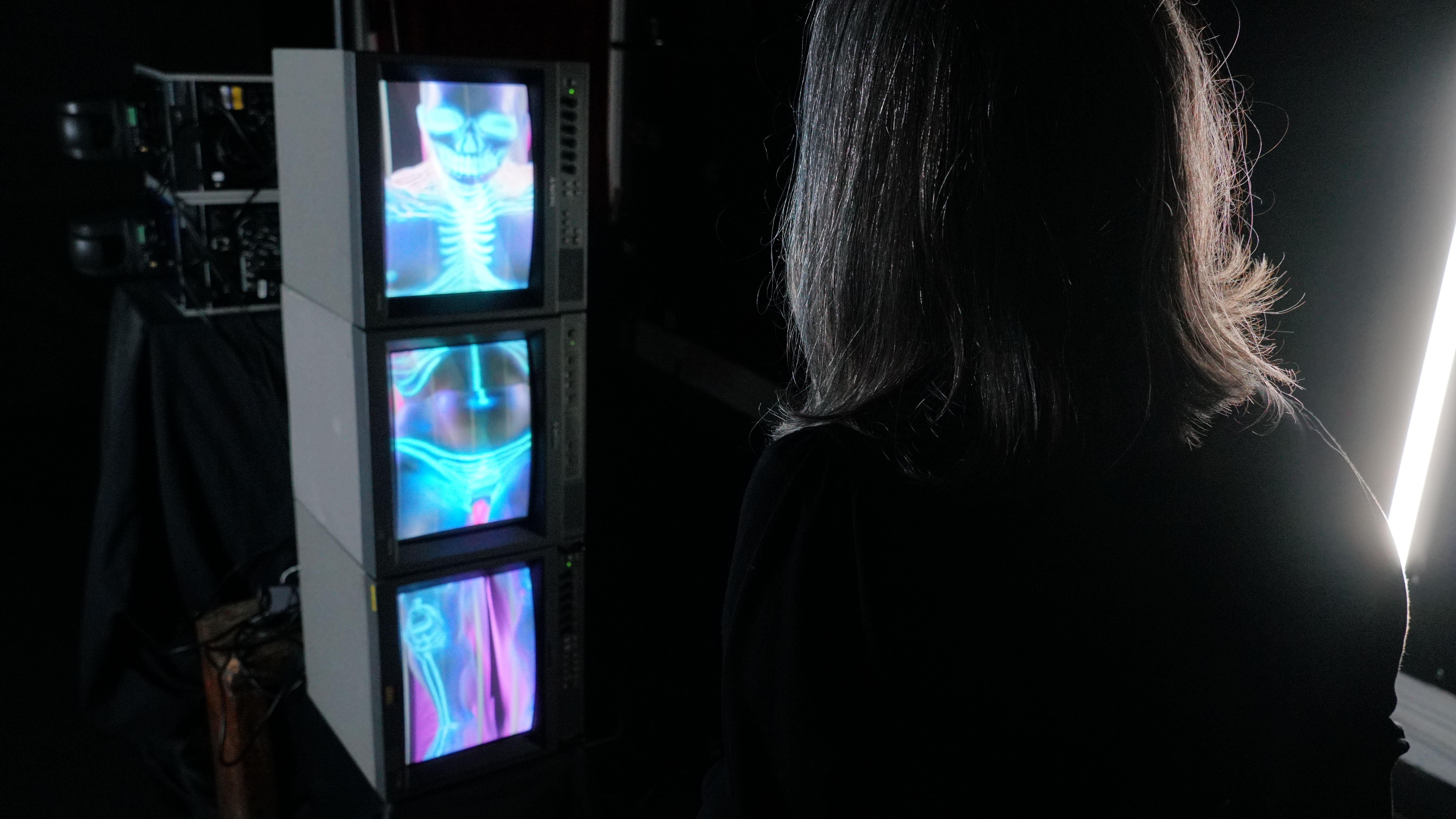 Zero signal apparitions installation photograph 2