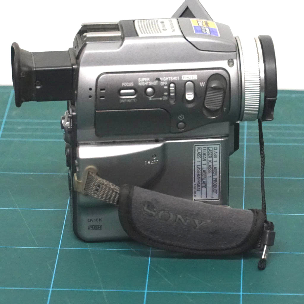 SONY DCR PC120E - Image 6