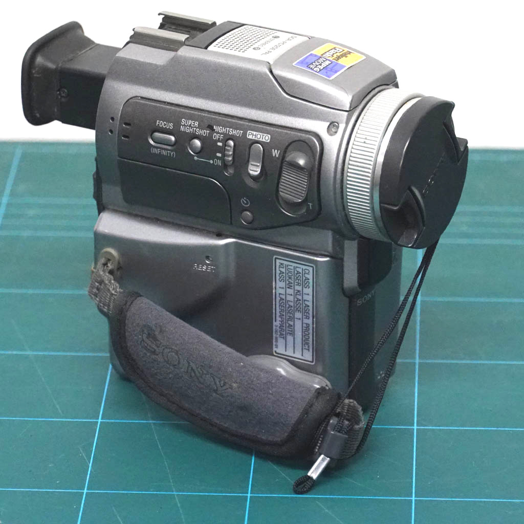 SONY DCR PC120E - Image 7