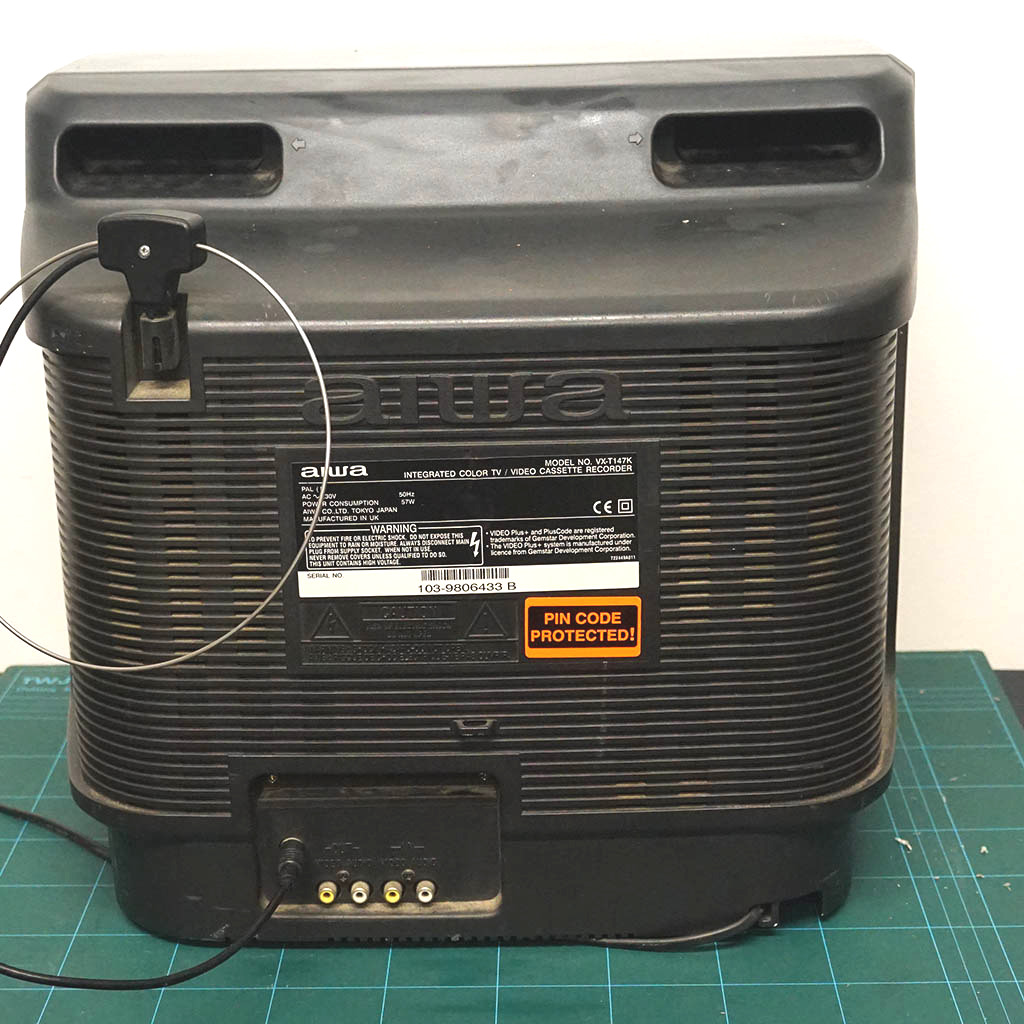 AIWA VX-T147 - Image 4
