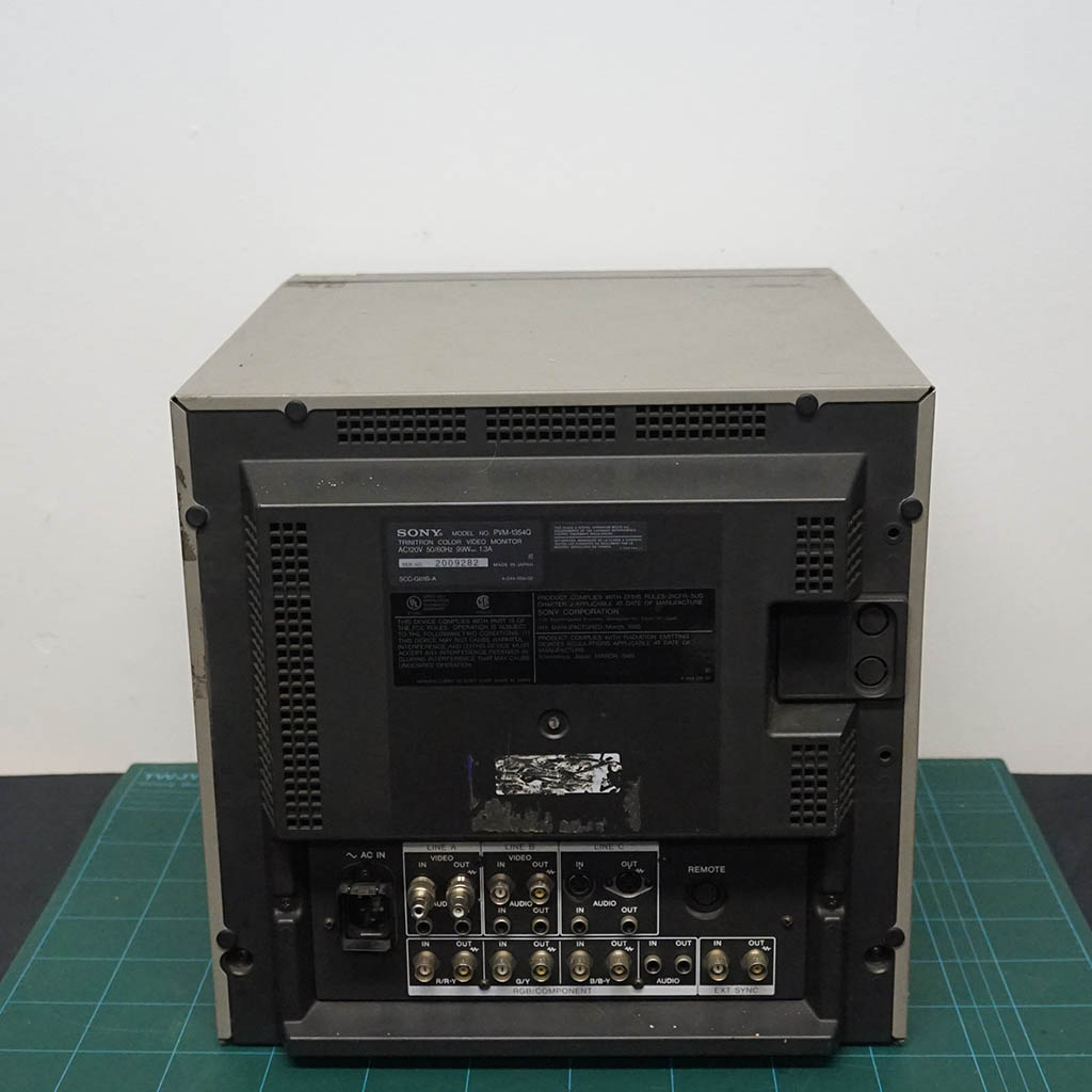 SONY PVM-1354Q - Image 4