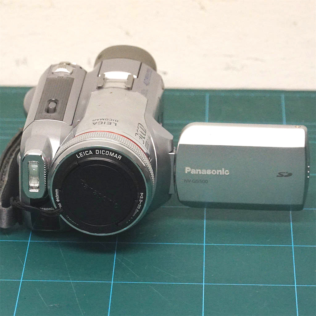 PANASONIC NV-GS 500 - Image 1