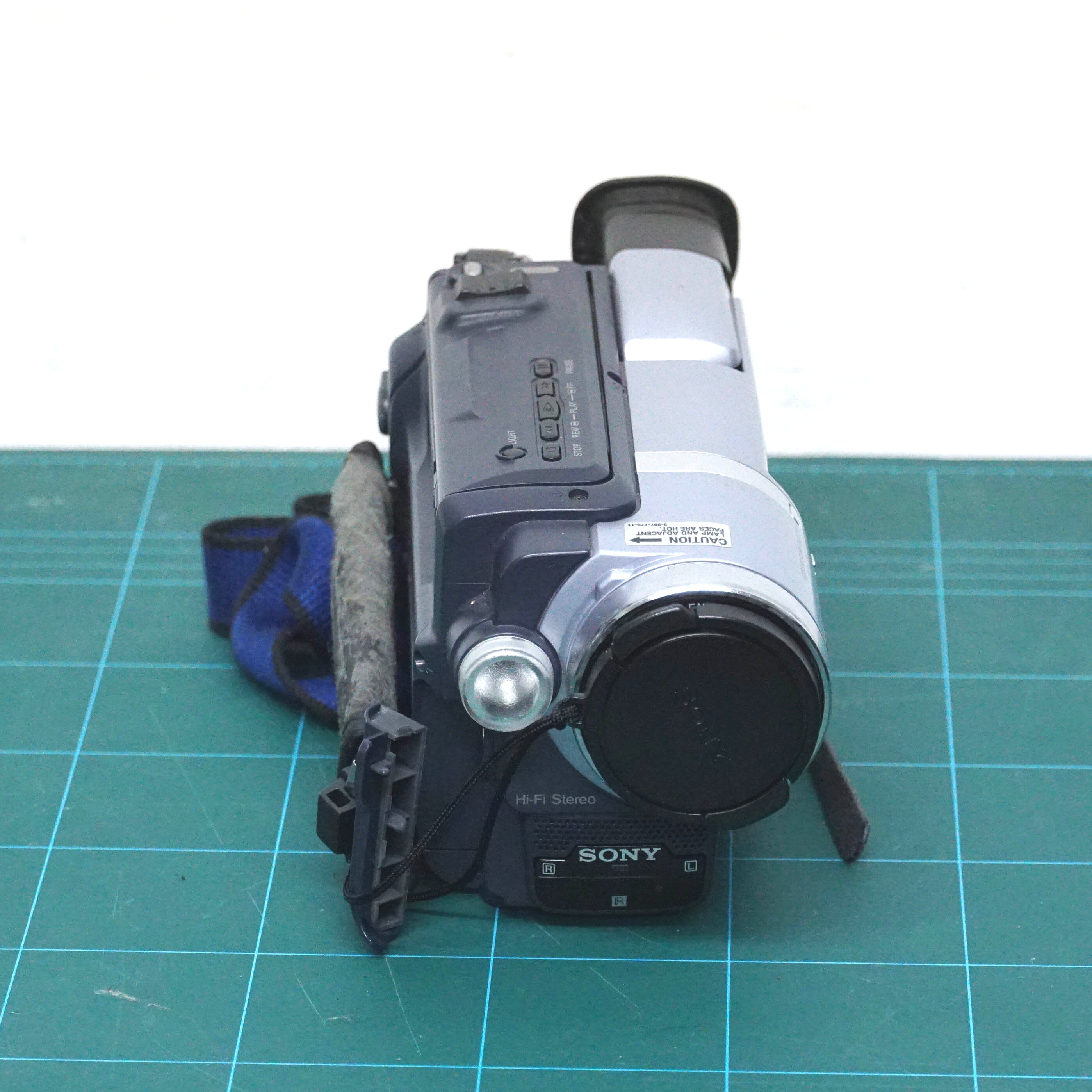 SONY DCR-TRV140E - Image 1